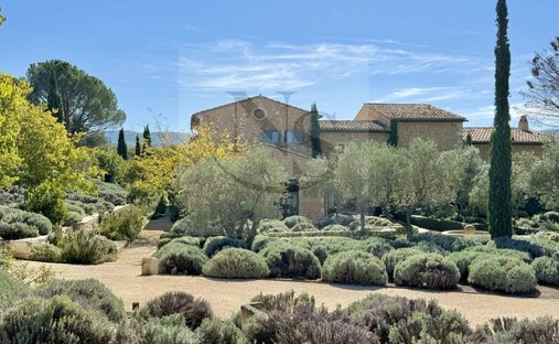 Estate in Bonnieux, Provence-Alpes-Côte d'Azur, France 1