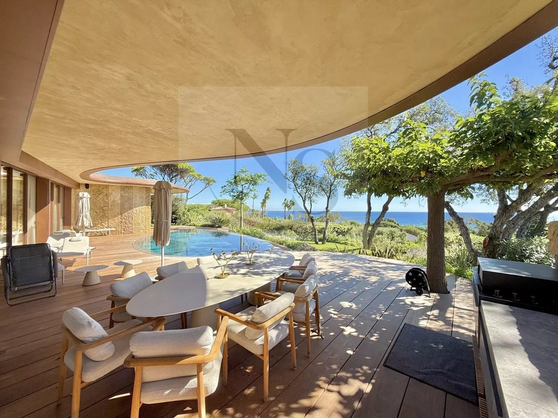 Villa in Ramatuelle, Provence-Alpes-Côte d'Azur, France 2 - 16120636