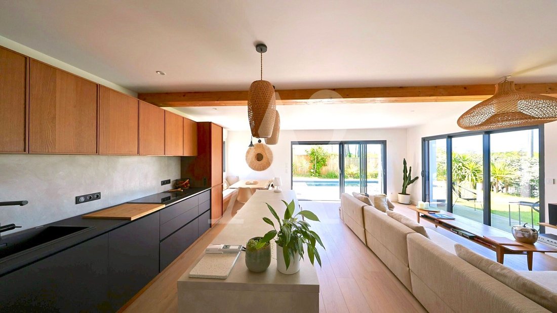 House in Anglet, Nouvelle-Aquitaine, France 3 - 15961296