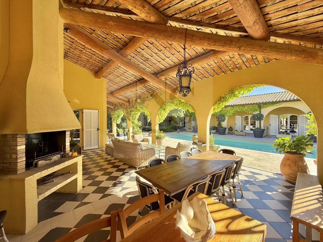 Villa in Aix-en-Provence, Provence-Alpes-Côte d'Azur, France 3 - 15084607