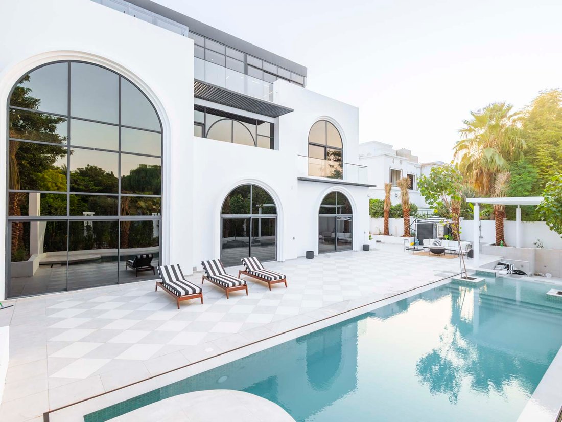 Villa in United Arab Emirates 1 - 16555571