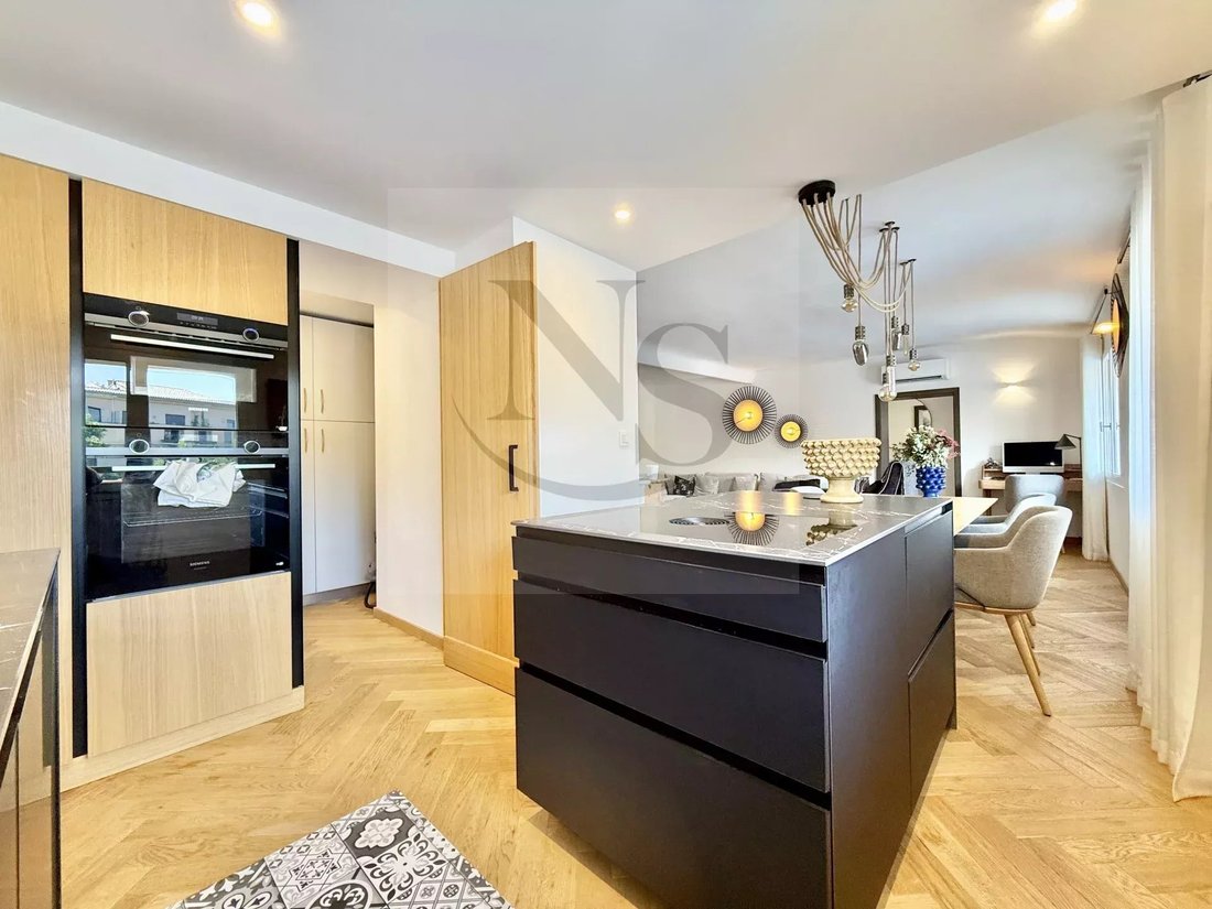 Apartment in Mazarin-Opéra-Bellegarde-Mairie, Aix-en-Provence, France 3 - 15789582