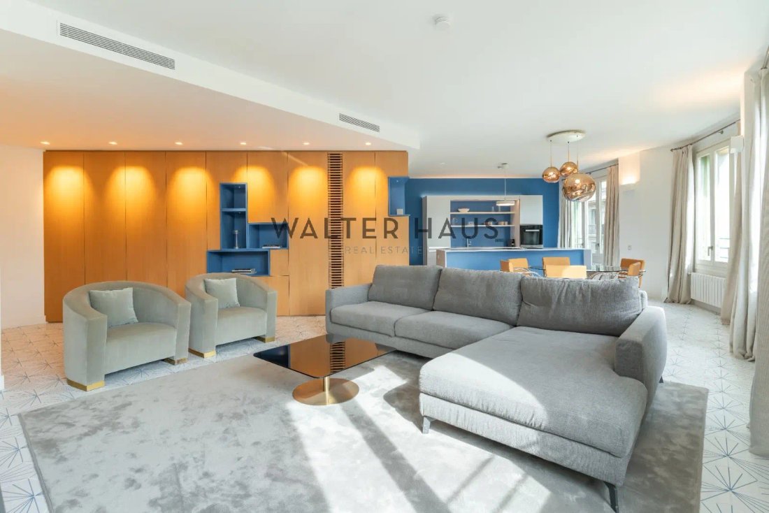 Apartment in Eixample, Barcelona, Spain 2 - 15542322