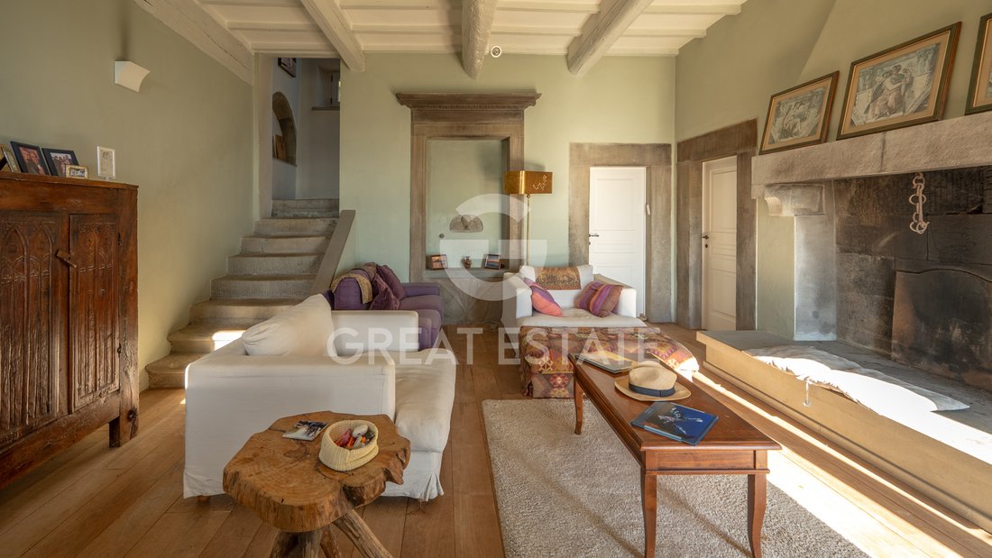 Estate in Castelfranco Piandisco, Tuscany, Italy 2 - 16570704