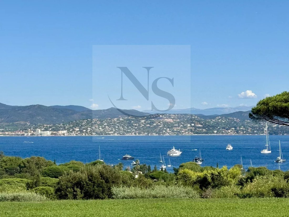 Villa in French Riviera, Provence-Alpes-Côte d'Azur, France 1 - 16127975