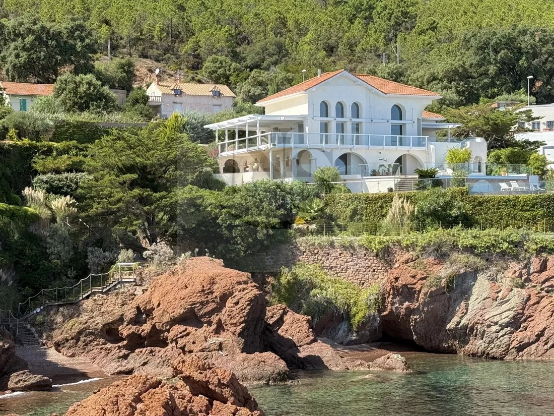 Villa a Le Dramont-Agay-Anthéor-Le Trayas, Saint-Raphaël, Francia 2 - 15515695
