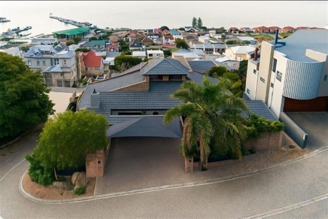 House in Mossel Bay Central, Western Cape, South Africa 5 - 16571197