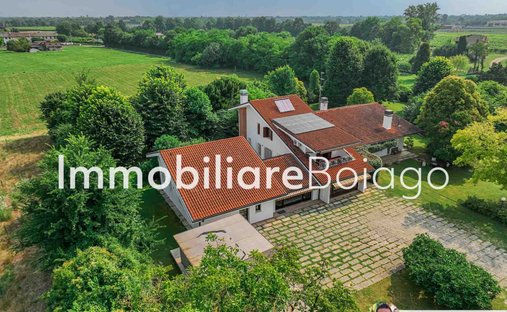 Villa in Villorba, Veneto, Italy 1