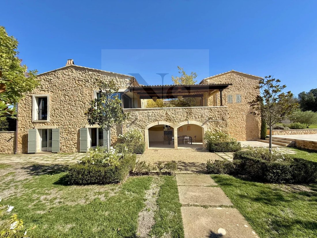 Estate in Bonnieux, Provence-Alpes-Côte d'Azur, France 4 - 16392273