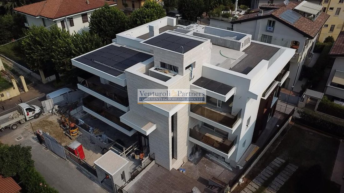 Apartment in Desenzanino, Desenzano del Garda, Lombardy 1 - 16572284