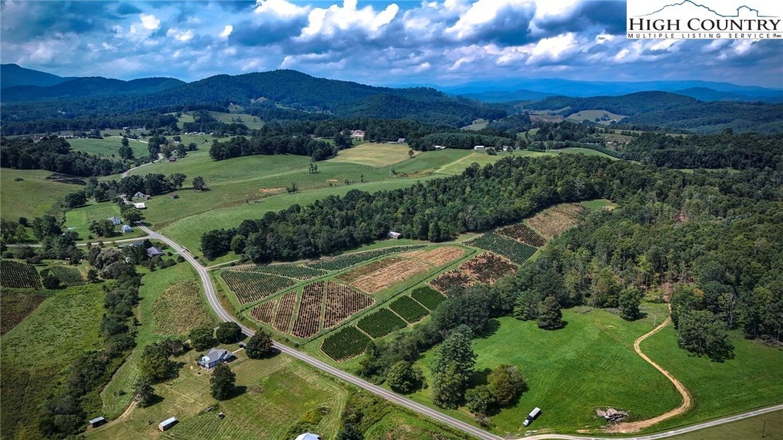 House in Crumpler, North Carolina, United States 3 - 16570785