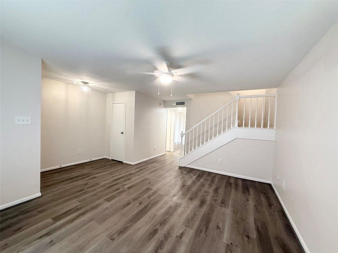 Houston, Texas, United States 3 - 16571400