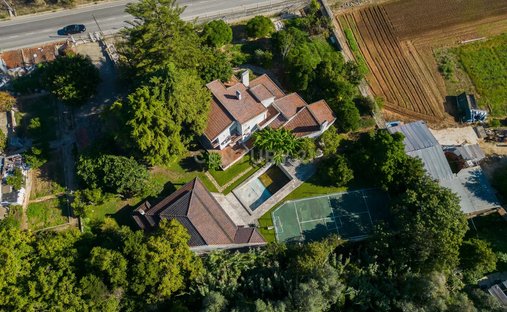 Farm Ranch in Póvoa de Santa Iria, Lissabon, Portugal 1
