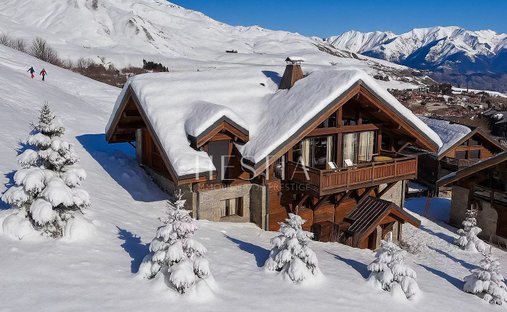 Chalet in Fontcouverte-la-Toussuire, Auvergne-Rhône-Alpes, France 1