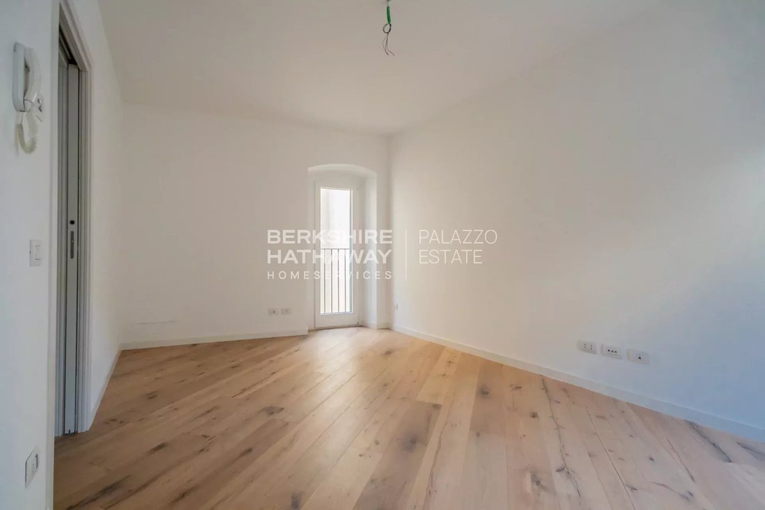 Apartment in Campione d'Italia, Lombardy, Italy 4 - 16571199