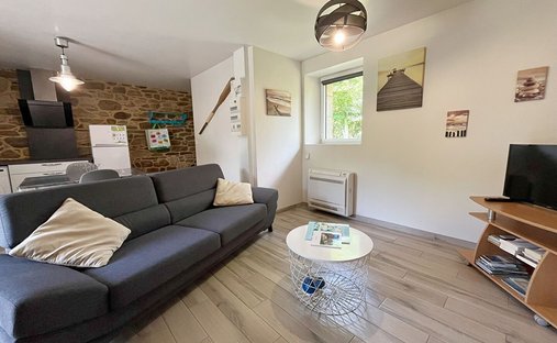 An Incredible Real Estate Asset Overlooking The Ria.