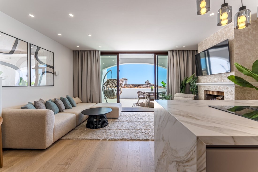 Townhouse in Benahavis, Andalusia, Spain 1 - 16568621