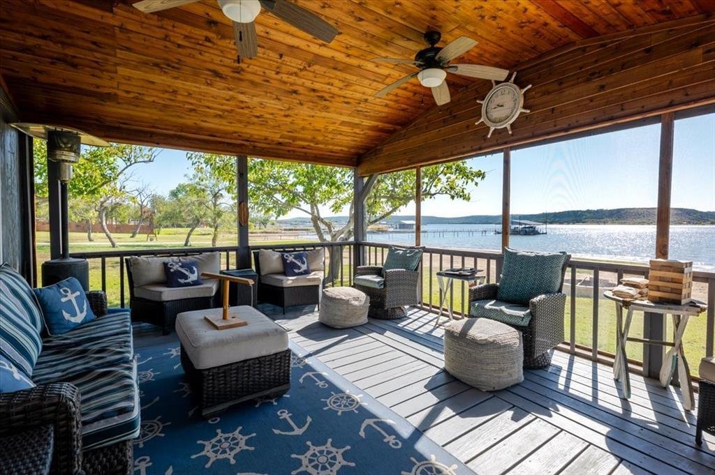House in Graham, Texas, United States 2 - 16571672