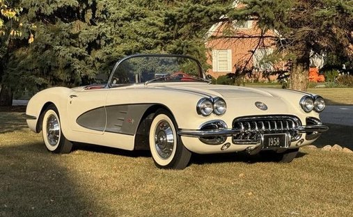 Chevrolet Corvette in Calverton, NY, United States 1