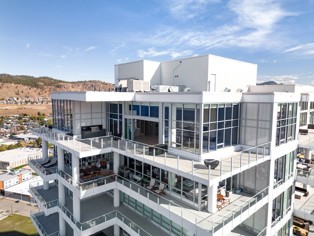 Photo inspiration: Visual Reference: Kelowna Skyline Penthouse In Kelowna Britisch Kolumbien Kanada Zu