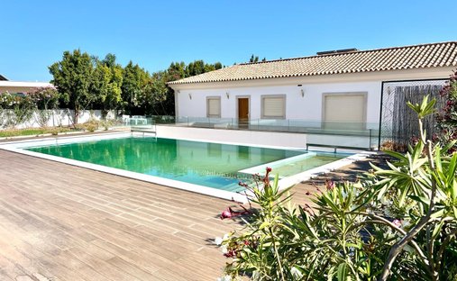 Villa in Quelfes, Algarve, Portugal 1