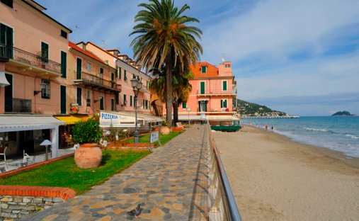 Appartamento a Collina Centrale, Alassio, Liguria 1