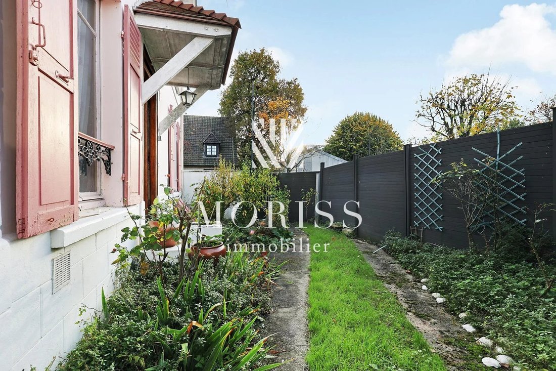 House in Le Parc, Saint-Maur-des-Fossés, France 4 - 16570656
