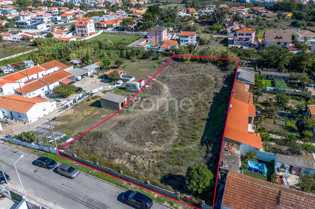 Land in Rio de Mouro, Lisbon, Portugal 1 - 16571825