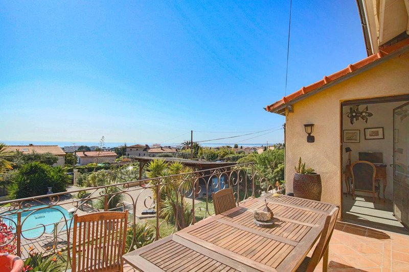 Villa in Gabelle-Courcettes-Les Clos, Vallauris, France 3 - 16571129
