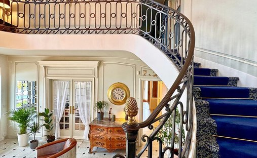 An Incredible Real Estate Asset Overlooking The Ria.