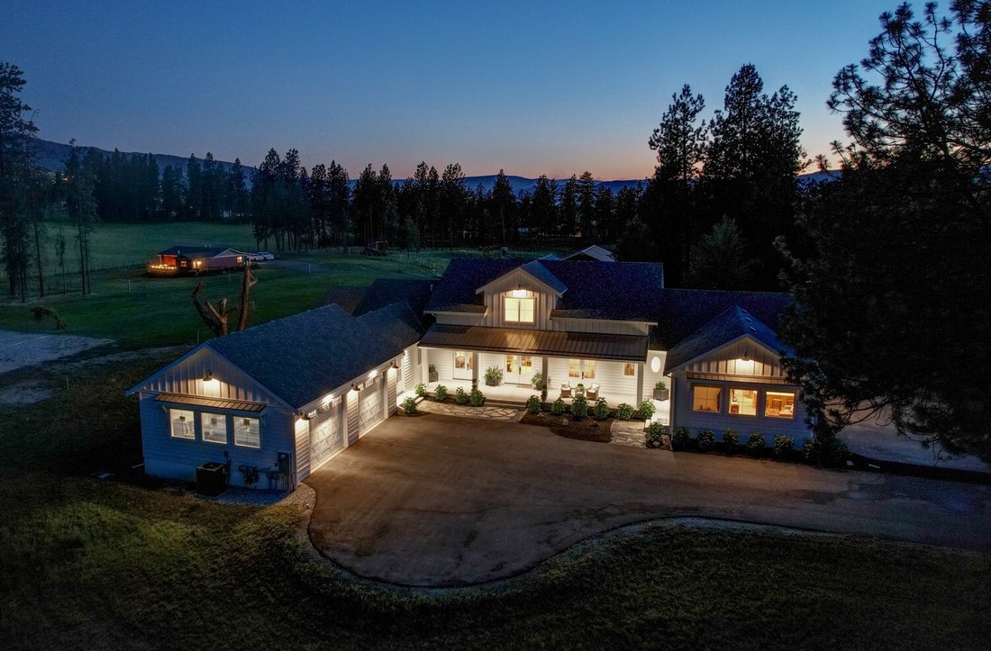 Casa a Kelowna, Columbia Britannica, Canada 1 - 16572017