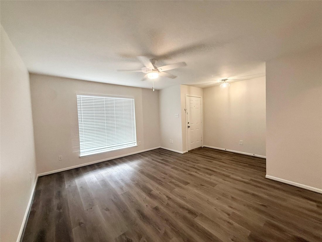 Houston, Texas, United States 4 - 16571400