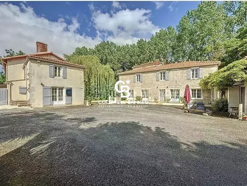 Saint-Jean-de-Beugne, Saint-Jean-d'Hermine, France 1 - 16570782