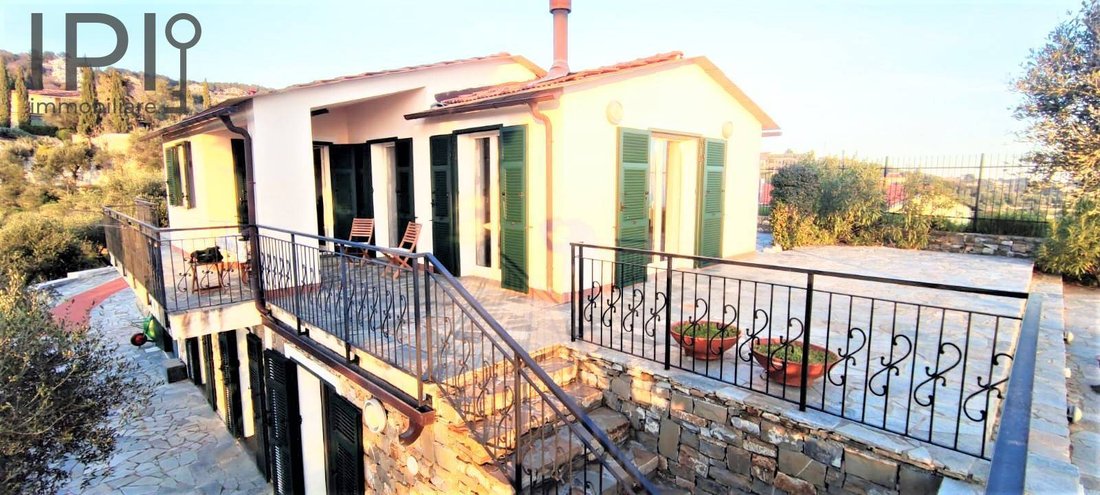 Villa in Porto Maurizio, Imperia, Liguria 4 - 16568858