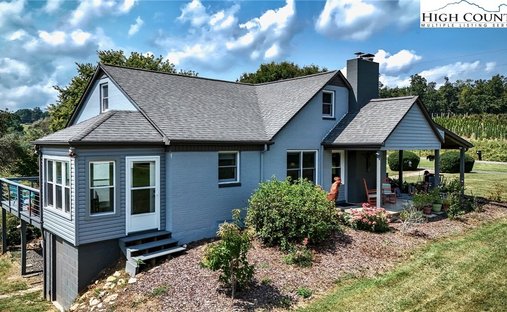 House in Crumpler, North Carolina, United States 1
