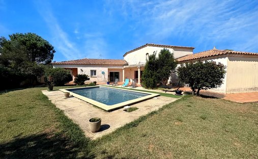 Villa in Générac, Occitania, France 1