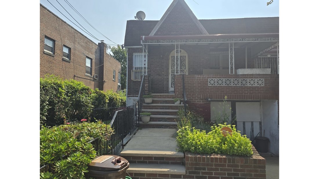 House in New York, New York, United States 1 - 16482560