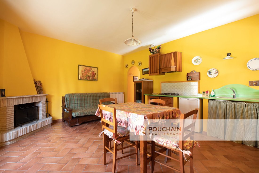 Villa in Acquapendente, Lazio, Italy 1 - 16569142