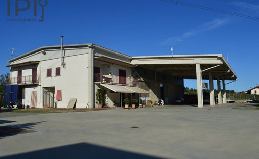 Haus in Bistagno, Piemont, Italien 1