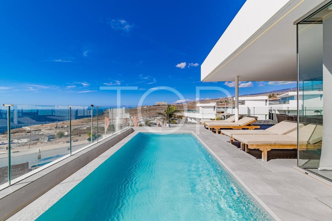 Villa in Callao Salvaje, Adeje, Canary Islands 1 - 16572962