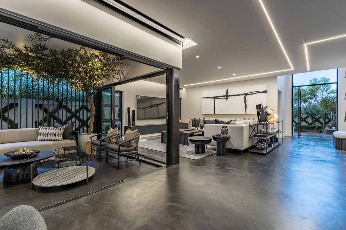 Estate in Boksburg, Gauteng, South Africa 3 - 16571025