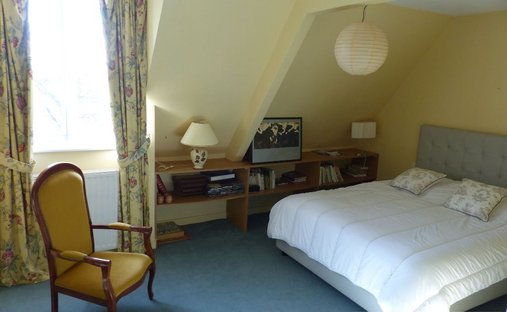 An Incredible Real Estate Asset Overlooking The Ria.