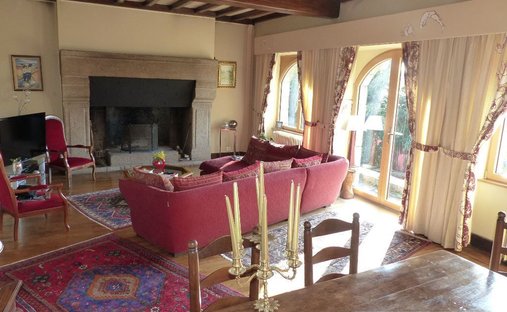 An Incredible Real Estate Asset Overlooking The Ria.