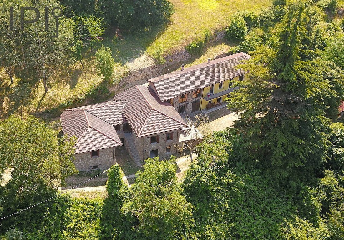 Villa in Roccaverano, Piedmont, Italy 1 - 16568666