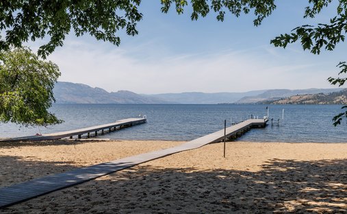 House in Kelowna, British Columbia, Canada 1