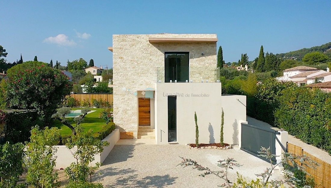 Villa in Mougins, Provence-Alpes-Côte d'Azur, France 3 - 16404462
