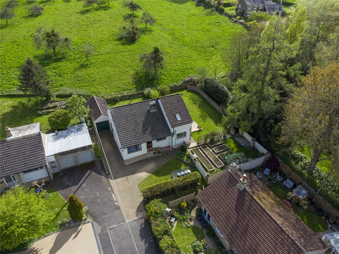 House in Somerset, England 2 - 16568806