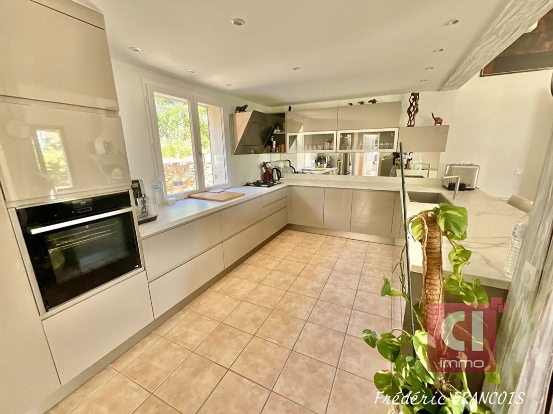 Villa in Garéoult, Provence-Alpes-Côte d'Azur, France 3 - 16280720