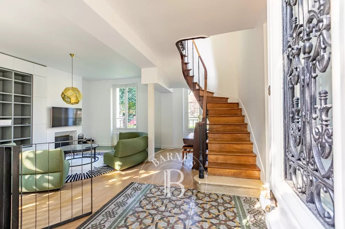 Estate in Chantilly, Hauts-de-France, France 5 - 16569496
