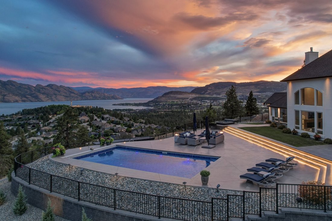 Casa en West Kelowna, Columbia Británica, Canadá 2 - 16572024